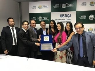 agentes penitenciários para Altos